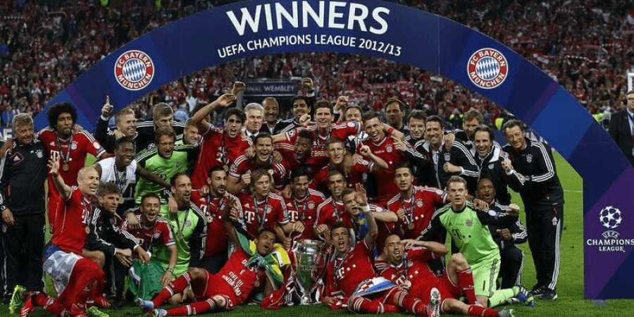 Игроки «Баварии» празднуют победу в Лиге чемпионов